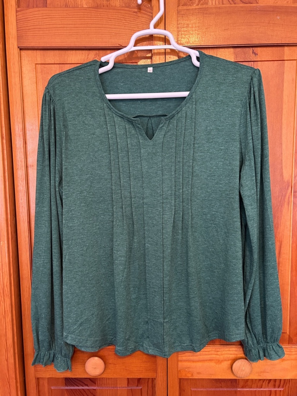 Green Pintuck V‑Neck Long‑Sleeve Top Plus 3X New Soft Flowy Everyday Shirt